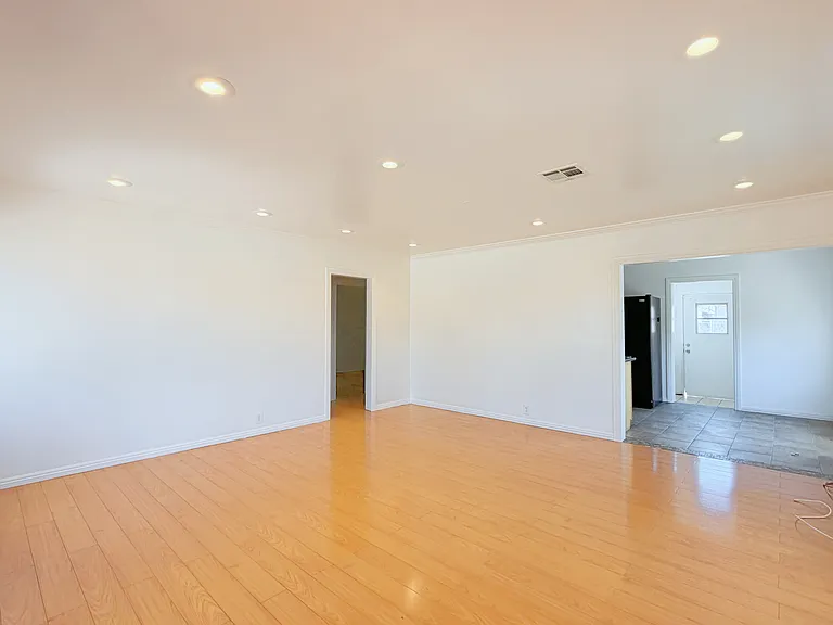 9046 Gallatin Rd — Photo 7