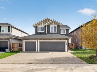 160 W Rainbow Falls Pass, Chestermere, AB T1X0S6
