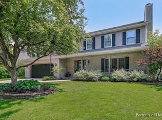 2450 Coach And Surrey Ln, Aurora, IL 60506