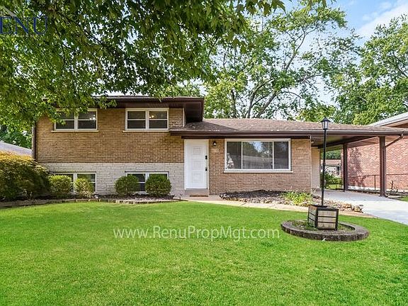 4th image of 470 Ryan Dr