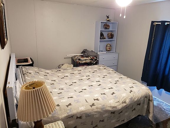 4th image of 88 Rose Dr