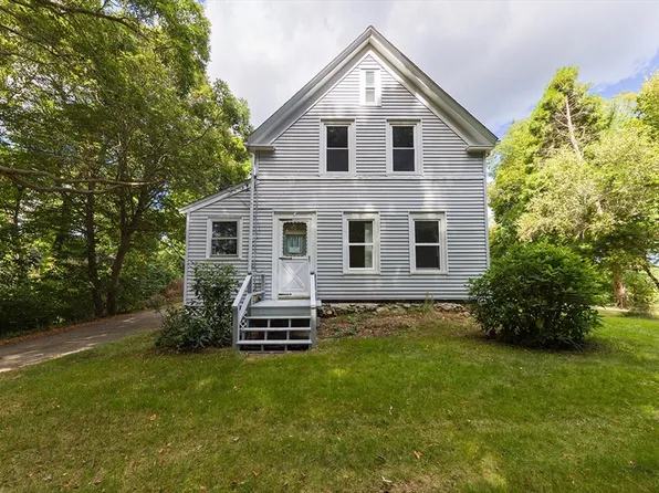 15 Royal St, Plymouth, MA 02360