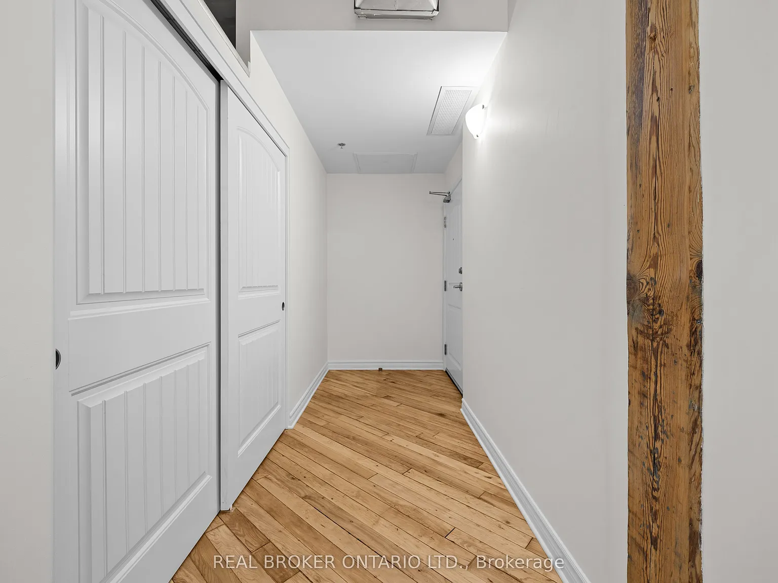2 bed, $2,880 — Photo 2