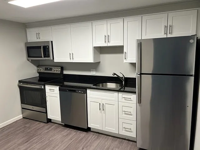 Yarmouth Pointe Apartment Homes — Photo 117