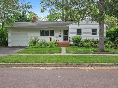 213 Pleasant Avenue, Essex Junction, VT, 05408