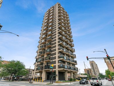 6166 N Sheridan Rd APT 2B, Chicago, IL, 60660