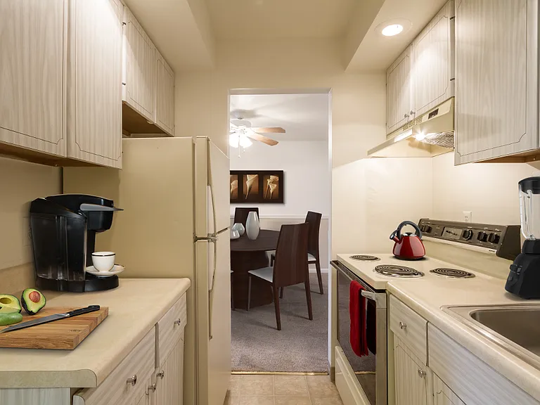 Imperial North Apartment Homes — Photo 4