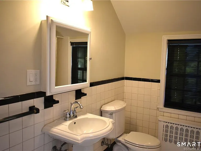 12 Southfield Rd — Photo 15