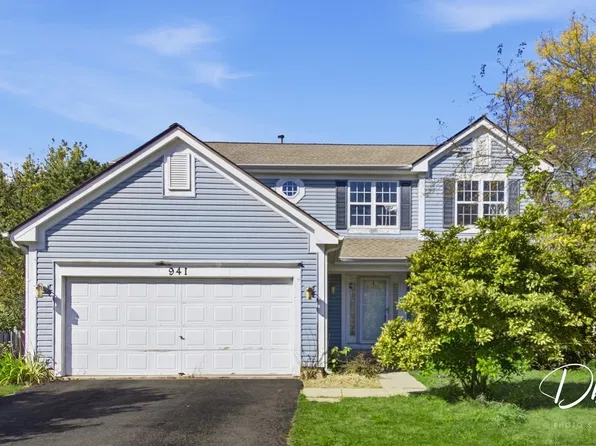 941 W Cambridge Ct, Grayslake, IL 60030