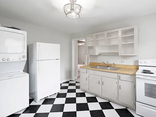 136 Goodman St #B, Charlottesville, VA 22902