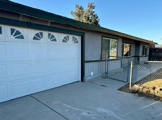 27598 Maple St, Taft, CA 93268