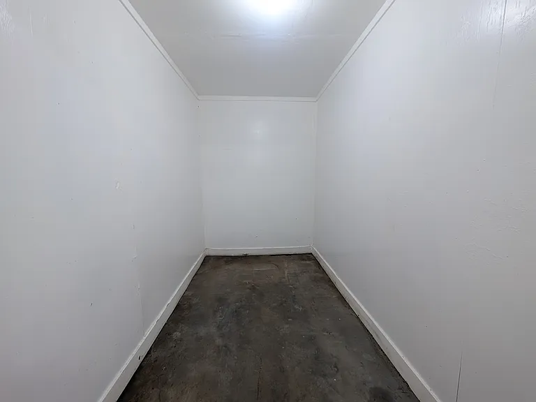 719 E Mulberry St — Photo 7