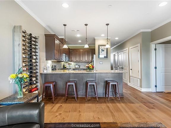 4th image of 3208 Casita Ct Unit 325