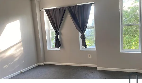 4 bed, $1,400 — Photo 4