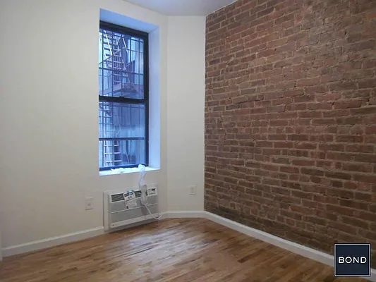 Rented by Bond New York | media 16