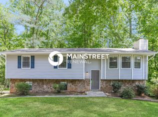 1576 Ember Cir, Snellville, GA 30078