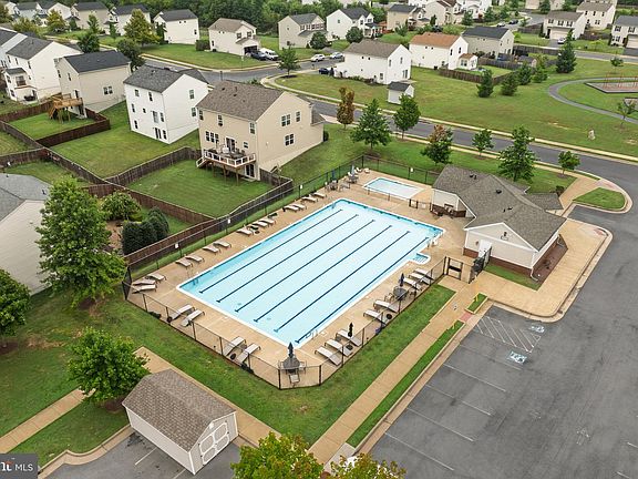 3rd image of 538 Garden Gate Dr