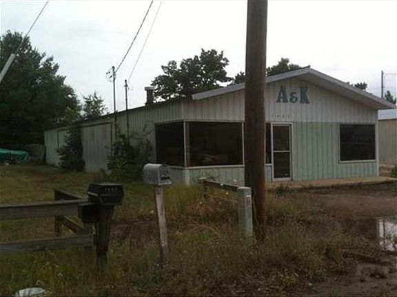 3rd image of 1463 Filmore Ave
