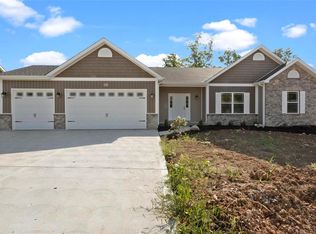 1806 Barclay Forest Ct, Wentzville, MO 63385