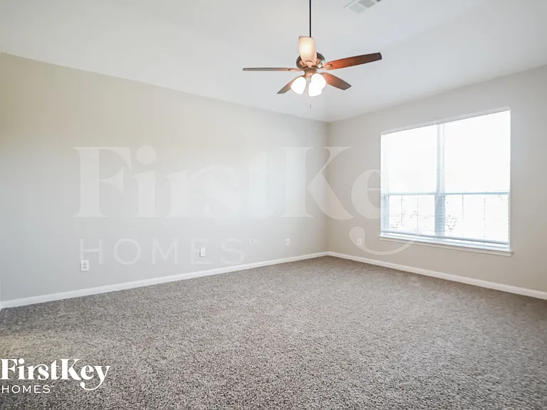 710 Shady Meadow Ln — Photo 9