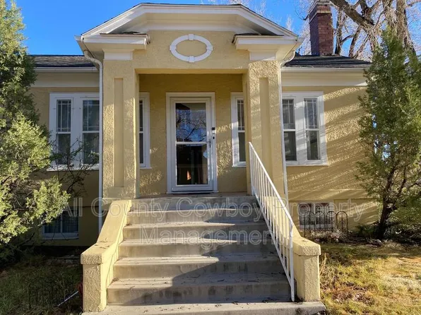 623 E Lewis St, Laramie, WY 82072