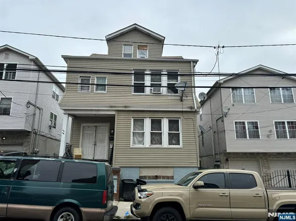 237 Lehigh Ave, Newark, NJ 07112