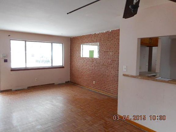 4th image of 1710 Cordell Ave