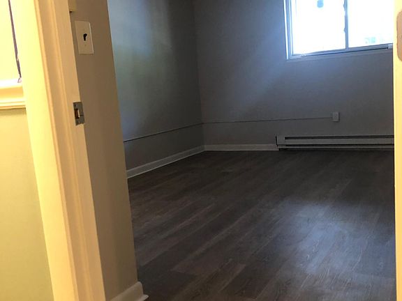 5th image of 28 Fountain Ln APT 3