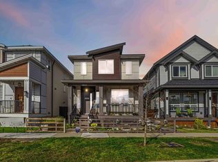 19247 71st Ave, Surrey, BC