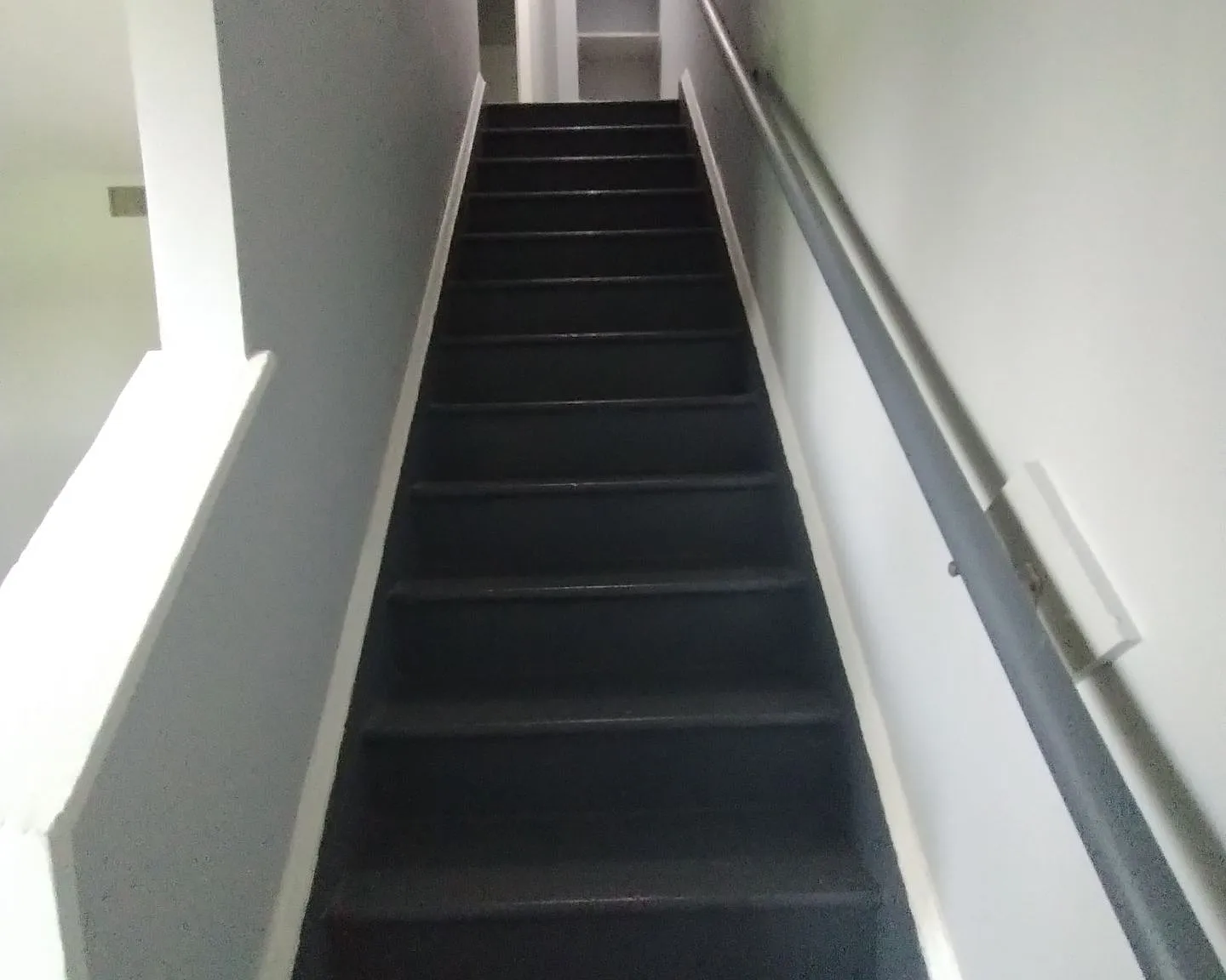 Spacious 2 Bedroom Apartment For Rent Now In Tonawanda — Photo 2