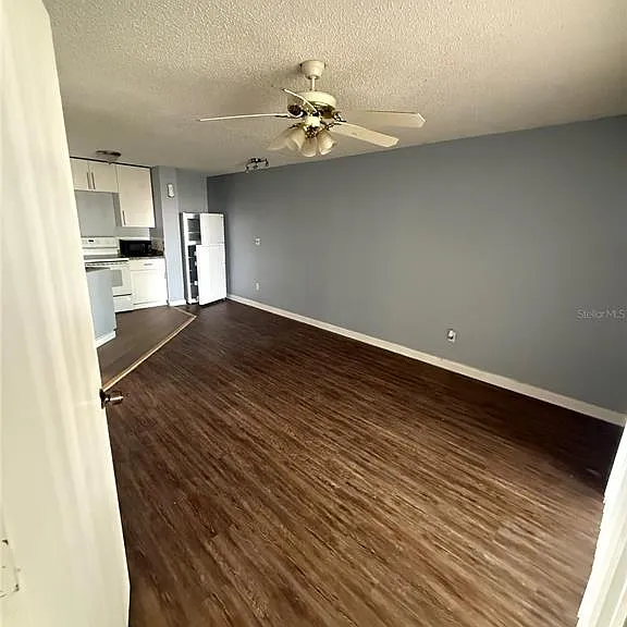 1964 Lake Atriums Cir #166 — Photo 10