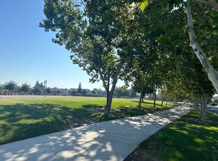 2453 Whitmore Ave, Clovis, CA 93619