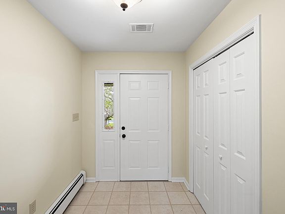 4th image of 617 Heritage Dr