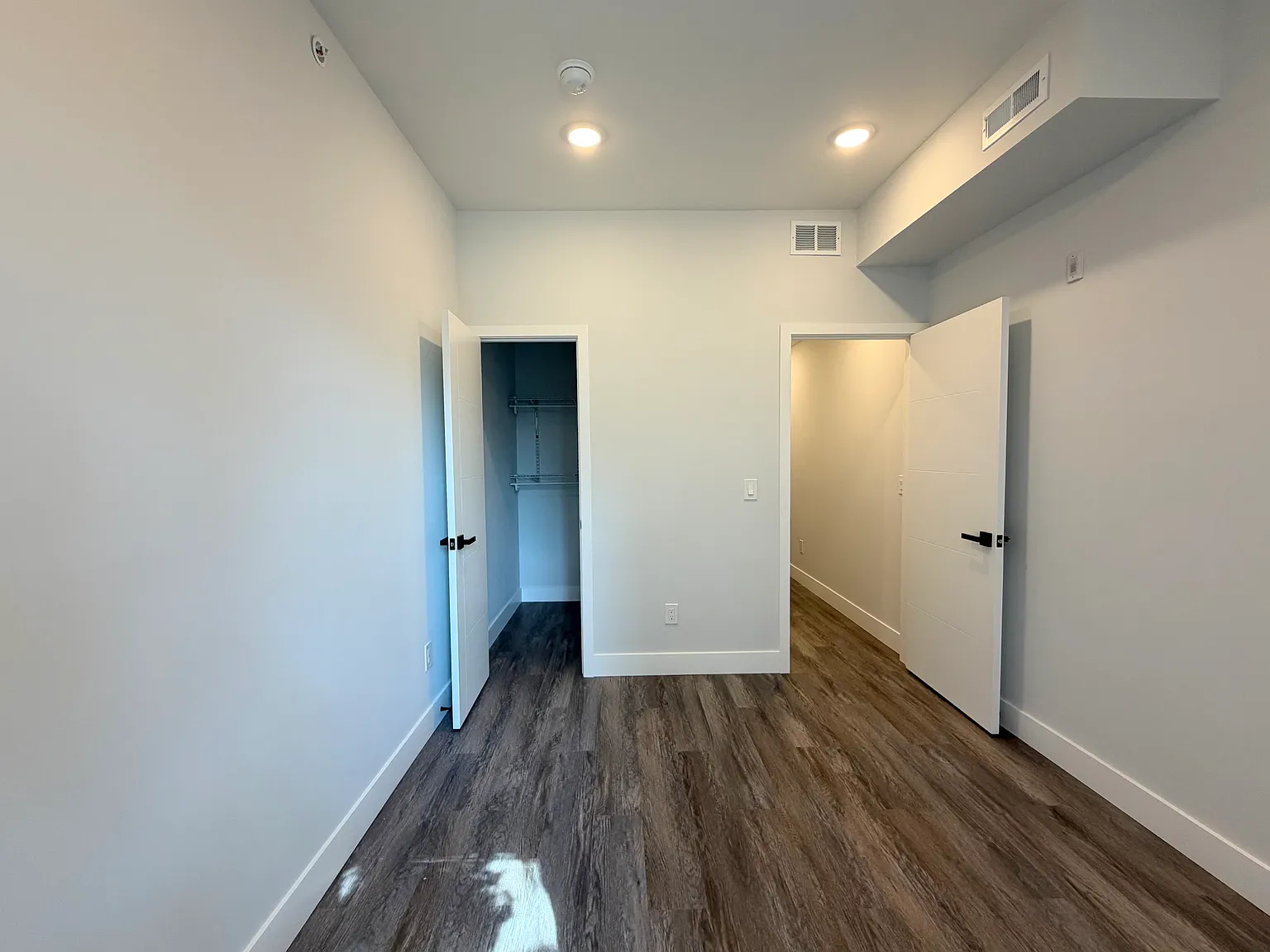 2 bed, 675 sqft, $1,600 — Photo 3