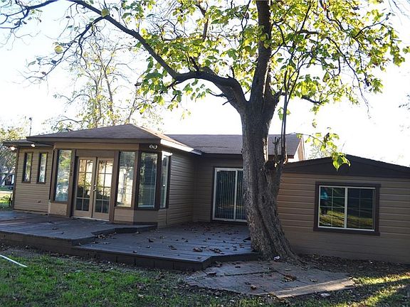 5th image of 2168 Evergreen Dr