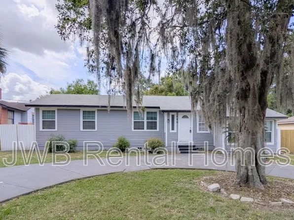 646 Stanwick Rd, Jacksonville, FL 32208