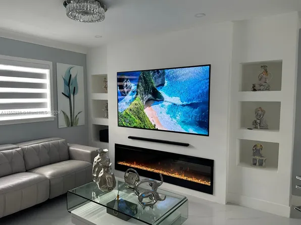 13529 SW 62nd St #115, Miami, FL 33183