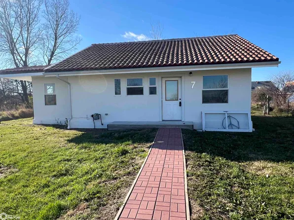 2151 185th St Unit 7, Fairfield, IA 52556