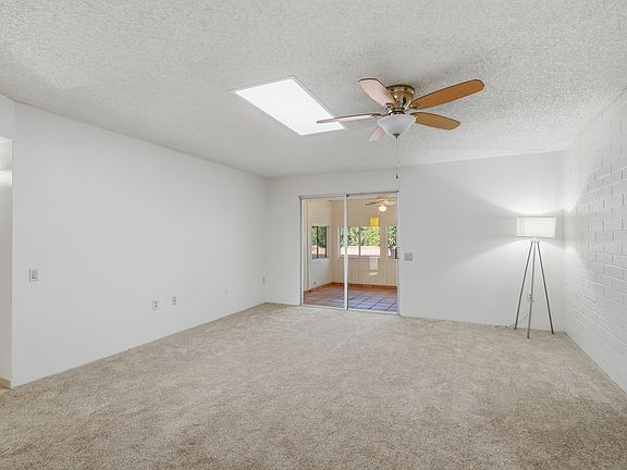 3rd image of 359 N Calle Del Chancero