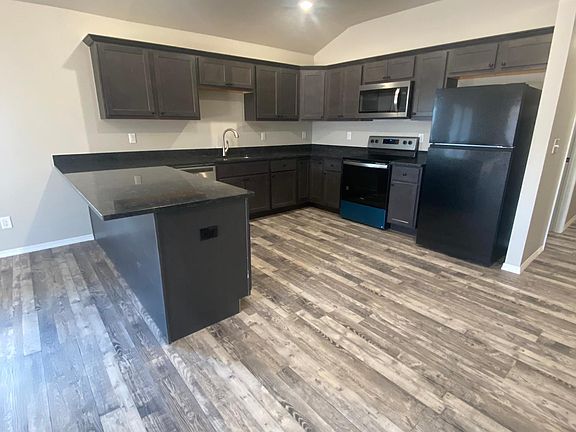 5th image of 409 Lisa Cir #478