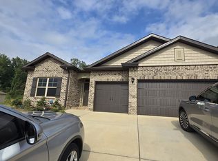 121 High Leaf Dr, Harvest, AL 35749