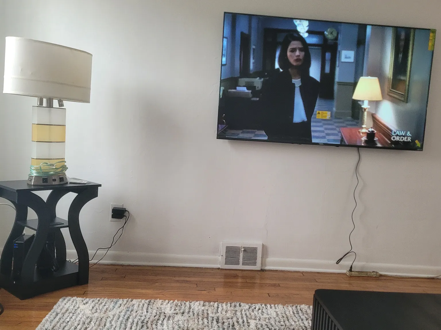 2 bed, 1080 sqft, $800 — Photo 2