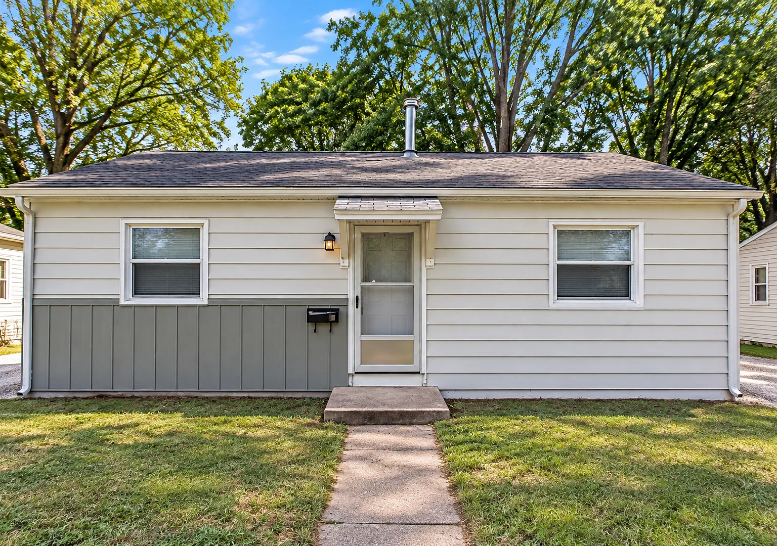 425 E Campbell Ave — Photo 1