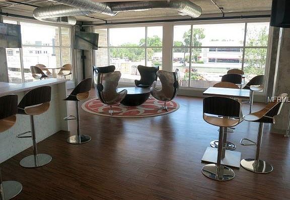 3rd image of 1649 N Mills Ave #173