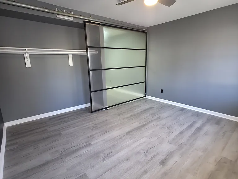 514 Saint Paul Pl #D — Photo 2