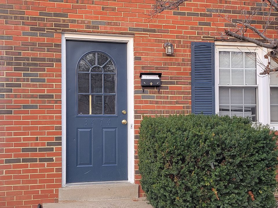 1st image of 300 Beale Ct