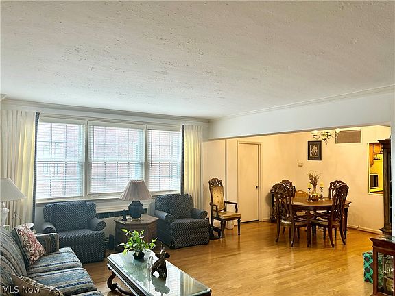 5th image of 19015 Van Aken Blvd APT 301