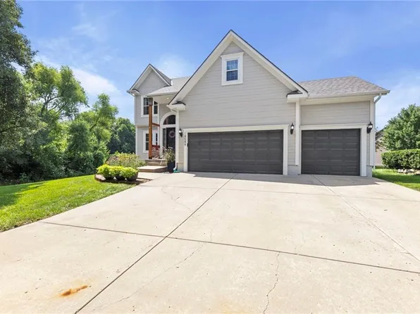 14549 W 152nd Pl, Olathe, KS 66062