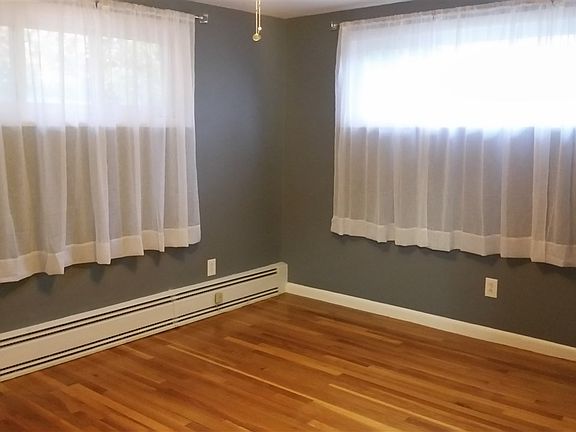 5th image of 71 Forest Park Dr