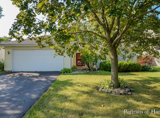 3492 Fox Hill Rd, Aurora, IL 60504